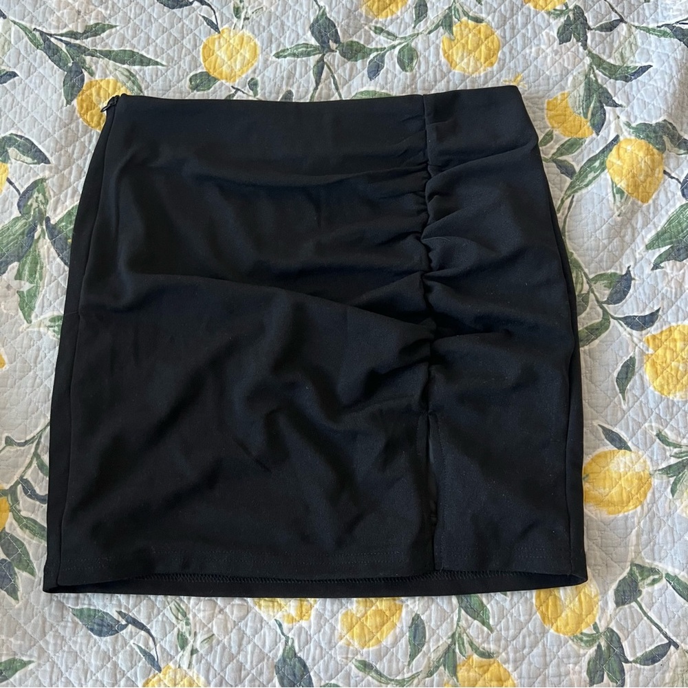 SHEIN NWT mini skirt🛍️